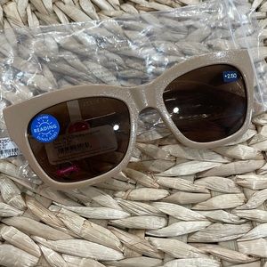 Peepers READING sunglasses